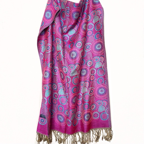 Reversible Pashmina Wrap/Scarf - Picture 3 of 5